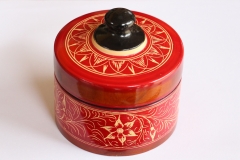 Lacquer-works-and-Sesath-Parasols-ලාක්ෂා-සහ-සේසත්-2